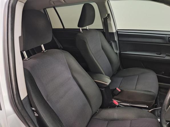 Toyota Corolla XI (E160 E170) Рестайлинг 2 с пробегом 2018 года, цена 1 390 000 рублей, 85579 км, универсал, Автокод Объявления