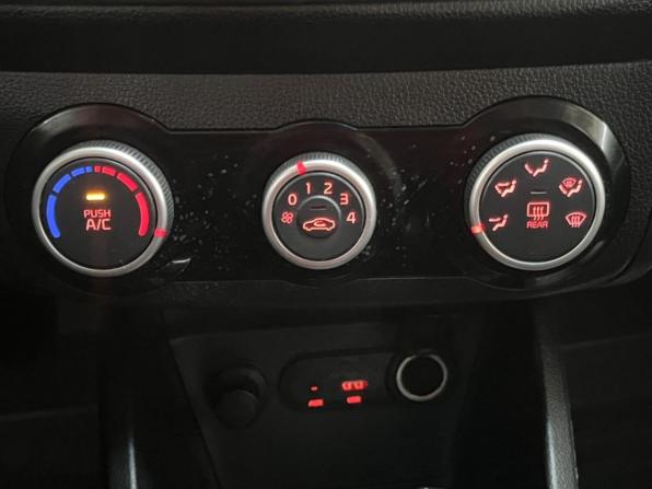 Kia Rio III с пробегом 2015 года, цена 858 000 рублей, 105716 км, хэтчбек, Автокод Объявления