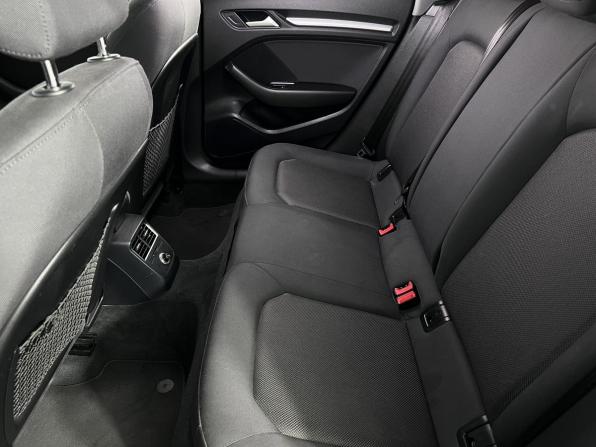 Audi A3 III (8V) Рестайлинг с пробегом 2018 года, цена 1 840 000 рублей, 148579 км, хэтчбек, Автокод Объявления