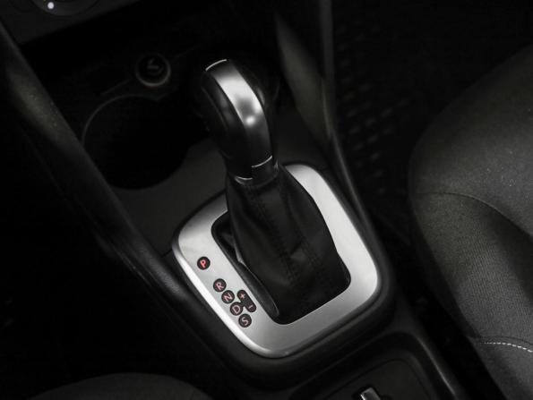 Volkswagen Polo V Рестайлинг с пробегом 2017 года, цена 949 000 рублей, 174140 км, седан, Автокод Объявления