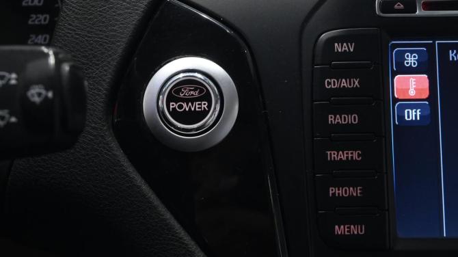 Ford Mondeo IV Рестайлинг с пробегом 2012 года, цена 795 000 рублей, 209839 км, седан, Автокод Объявления