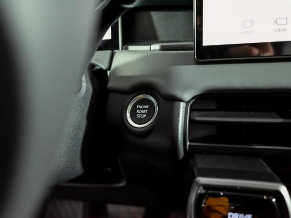 Toyota RAV4 VI (XA60) с пробегом 2025 года, цена 4 640 000 рублей, 77 км, внедорожник, Автокод Объявления
