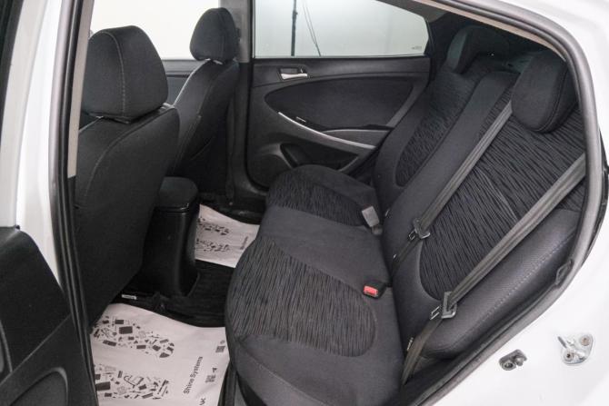 Hyundai Solaris I Рестайлинг с пробегом 2015 года, цена 899 000 рублей, 242000 км, седан, Автокод Объявления