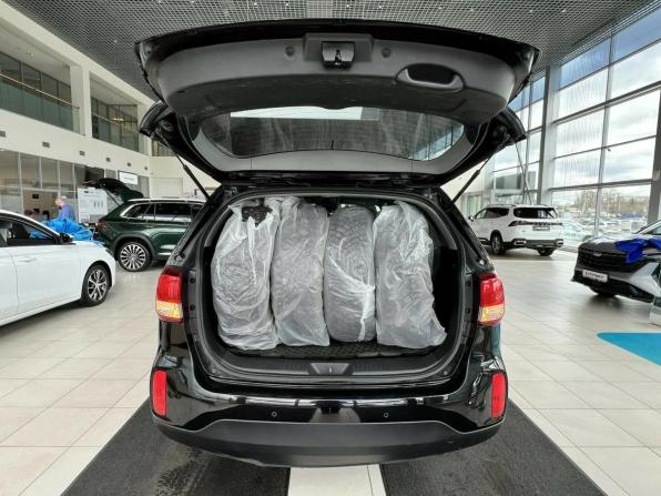 Kia Sorento II Рестайлинг с пробегом 2017 года, цена 2 145 000 рублей, 166368 км, внедорожник, Автокод Объявления