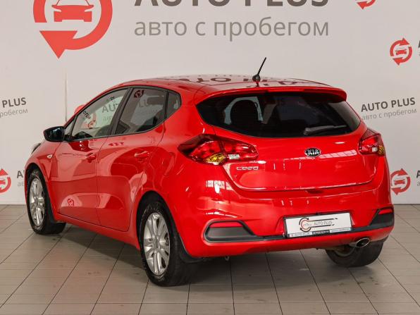 Kia Ceed II с пробегом 2015 года, цена 1 430 000 рублей, 169263 км, хэтчбек, Автокод Объявления