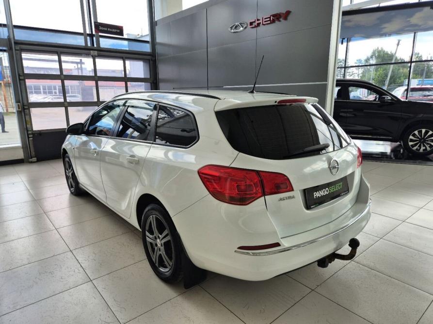 Opel Astra J Рестайлинг Екатеринбург  - изображение 6