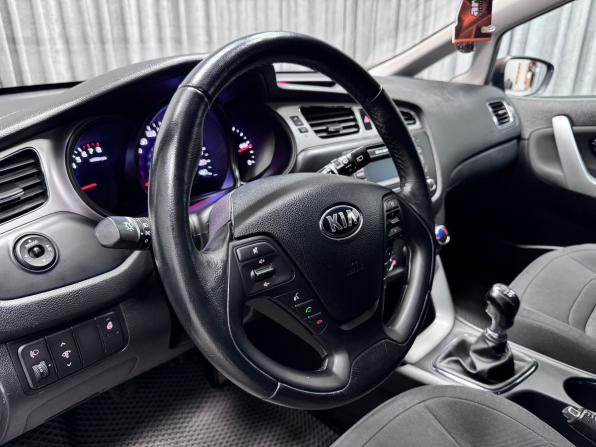 Kia Ceed II с пробегом 2014 года, цена 1 160 000 рублей, 134105 км, универсал, Автокод Объявления
