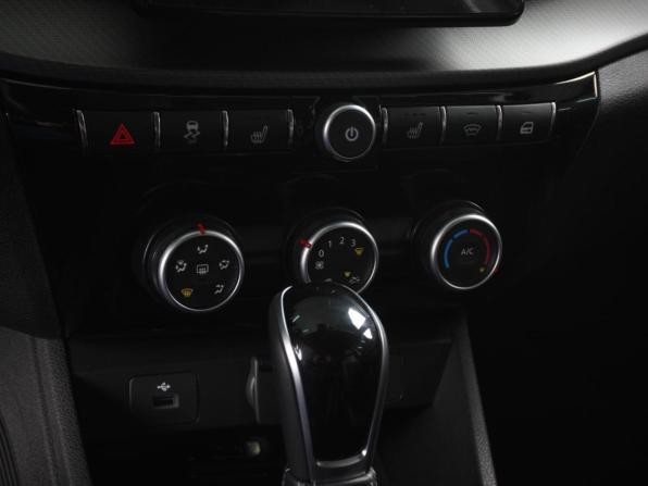 Lada (ВАЗ) Vesta I Рестайлинг (NG) с пробегом 2025 года, цена 1 852 000 рублей, 4627 км, седан, Автокод Объявления