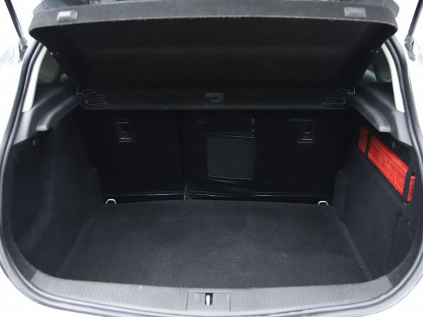 Opel Astra J с пробегом 2012 года, цена 690 000 рублей, 147280 км, хэтчбек, Автокод Объявления