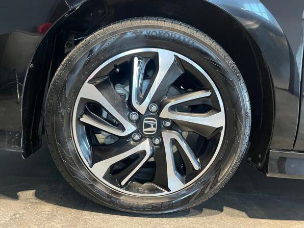 Honda Stepwgn V Рестайлинг с пробегом 2020 года, цена 2 450 000 рублей, 76667 км, минивэн, Автокод Объявления