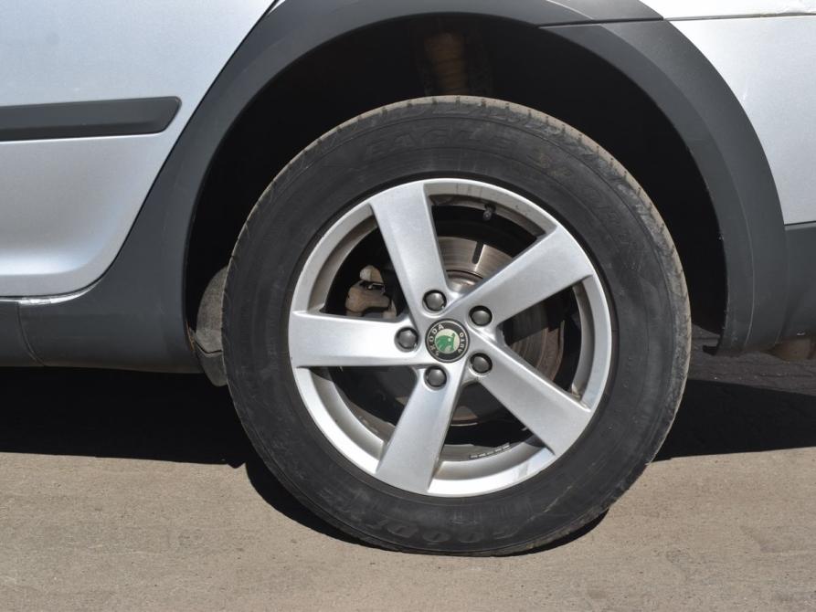 Skoda Octavia II (A5) Рестайлинг Архангельск  - изображение 9