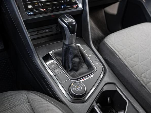 Volkswagen Tiguan II Рестайлинг с пробегом 2020 года, цена 2 395 000 рублей, 167820 км, внедорожник, Автокод Объявления
