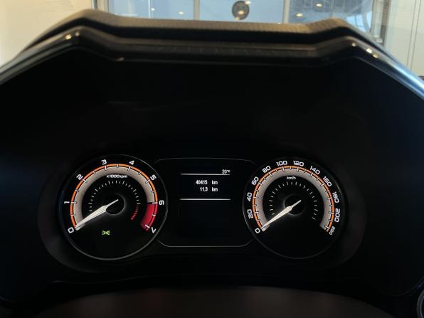 Lada (ВАЗ) Vesta I Рестайлинг (NG) с пробегом 2023 года, цена 1 500 000 рублей, 40415 км, седан, Автокод Объявления