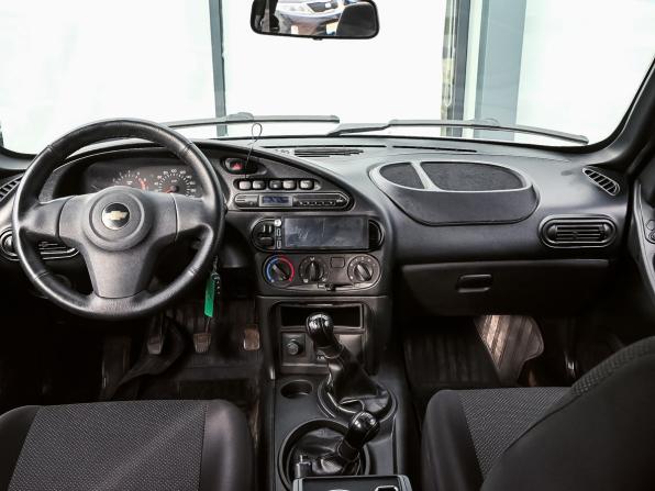 Chevrolet Niva I Рестайлинг с пробегом 2015 года, цена 505 000 рублей, 185766 км, внедорожник, Автокод Объявления