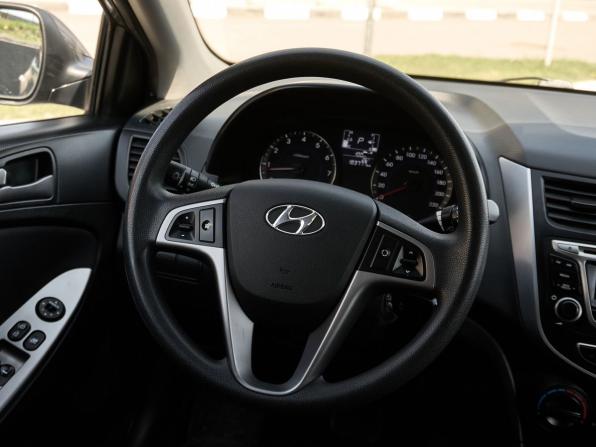 Hyundai Solaris I Рестайлинг с пробегом 2016 года, цена 1 100 000 рублей, 183776 км, седан, Автокод Объявления