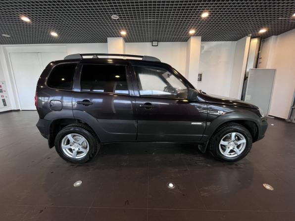 Chevrolet Niva I Рестайлинг с пробегом 2013 года, цена 511 000 рублей, 146853 км, внедорожник, Автокод Объявления