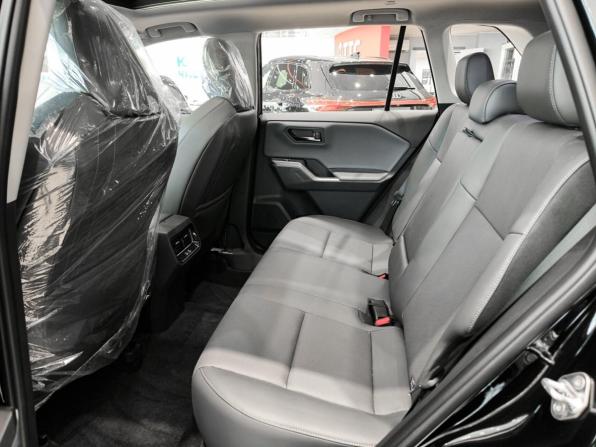 Toyota RAV4 VI (XA60) с пробегом 2026 года, цена 4 100 000 рублей, 10 км, внедорожник, Автокод Объявления
