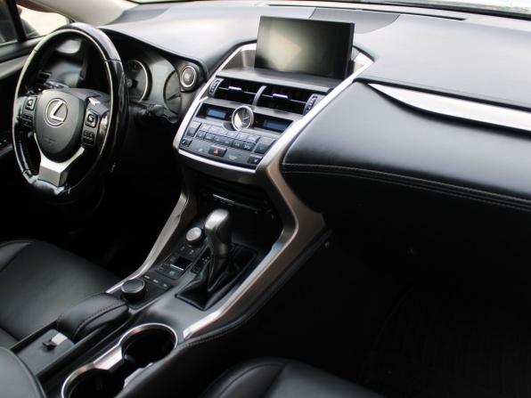 Lexus NX I с пробегом 2017 года, цена 2 979 000 рублей, 140173 км, внедорожник, Автокод Объявления
