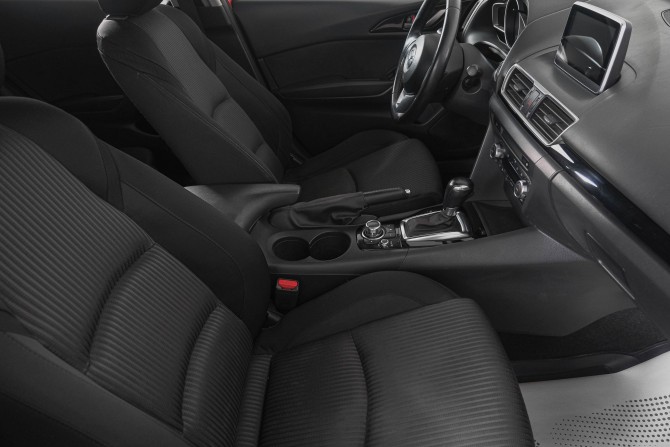 Mazda 3 III (BM) с пробегом 2013 года, цена 1 059 000 рублей, 110000 км, хэтчбек, Автокод Объявления