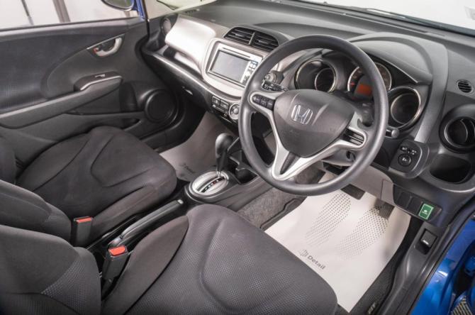 Honda Fit IV с пробегом 2011 года, цена 1 049 000 рублей, 30235 км, хэтчбек, Автокод Объявления