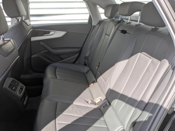 Audi A4 V (B9) Рестайлинг с пробегом 2022 года, цена 3 750 000 рублей, 21987 км, седан, Автокод Объявления