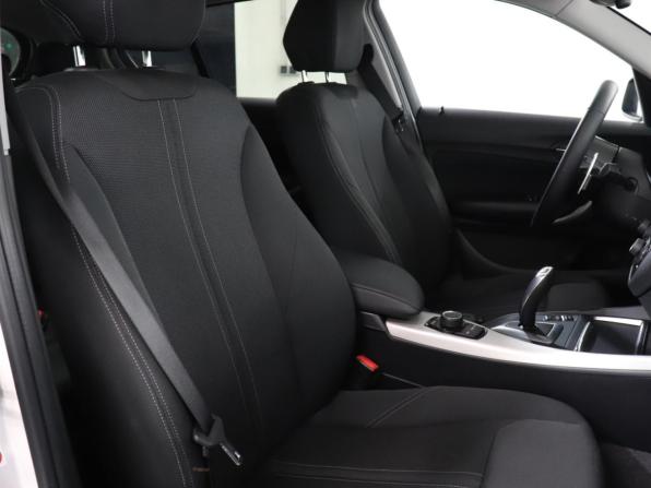 BMW 1 серии II (F20/F21) Рестайлинг 2 с пробегом 2018 года, цена 1 999 900 рублей, 73680 км, хэтчбек, Автокод Объявления