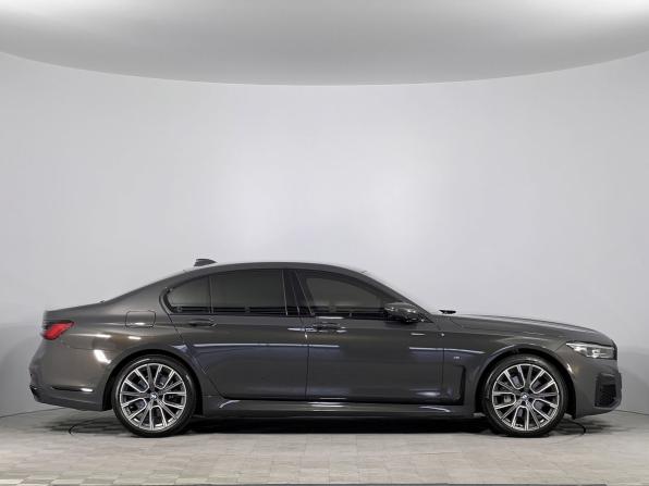BMW 7 серии VI (G11/G12) Рестайлинг с пробегом 2019 года, цена 6 350 000 рублей, 82491 км, седан, Автокод Объявления