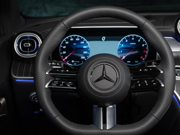 Новый Mercedes-Benz GLC II (X254) 2026 года, цена 9 890 000 рублей, внедорожник, Автокод Объявления