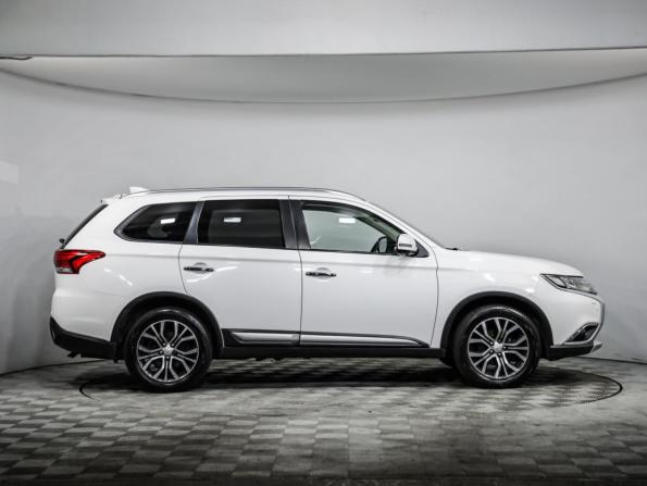 Mitsubishi Outlander III Рестайлинг 3 с пробегом 2018 года, цена 2 164 000 рублей, 127564 км, внедорожник, Автокод Объявления