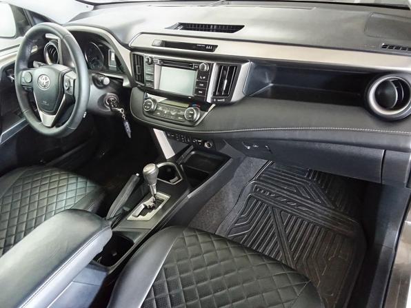 Toyota RAV4 IV (XA40) с пробегом 2015 года, цена 1 556 000 рублей, 298000 км, внедорожник, Автокод Объявления