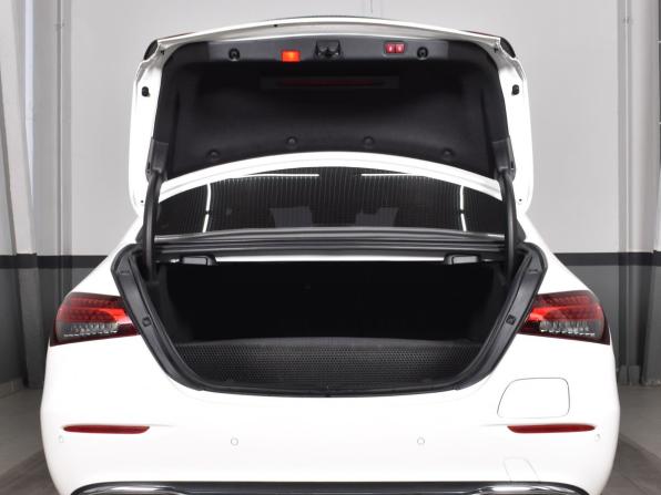 Mercedes-Benz E-Класс V (W213 S213 C238) Рестайлинг с пробегом 2021 года, цена 5 984 997 рублей, 71439 км, седан, Автокод Объявления