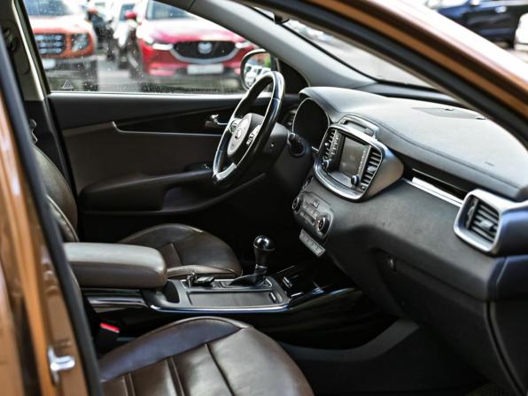 Kia Sorento III Prime с пробегом 2017 года, цена 2 299 000 рублей, 241627 км, внедорожник, Автокод Объявления