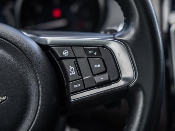 Jaguar F-Pace I с пробегом 2017 года, цена 2 348 000 рублей, 142122 км, внедорожник, Автокод Объявления