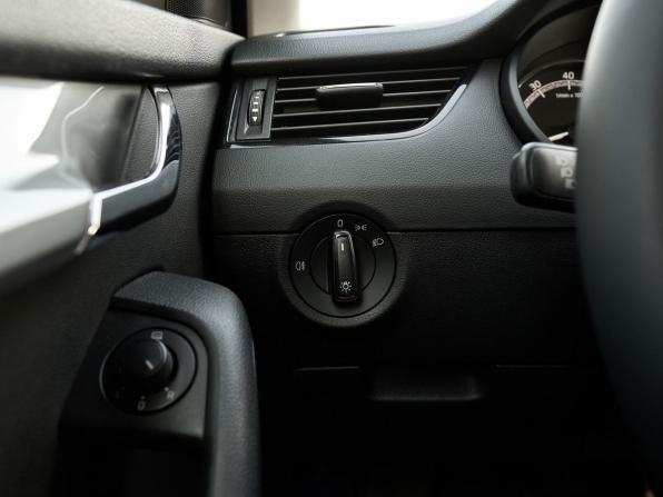 Skoda Octavia III (A7) Рестайлинг с пробегом 2018 года, цена 1 300 000 рублей, 237130 км, лифтбек, Автокод Объявления