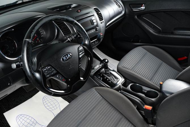 Kia Cerato III Рестайлинг (Classic) с пробегом 2017 года, цена 1 429 000 рублей, 176400 км, седан, Автокод Объявления
