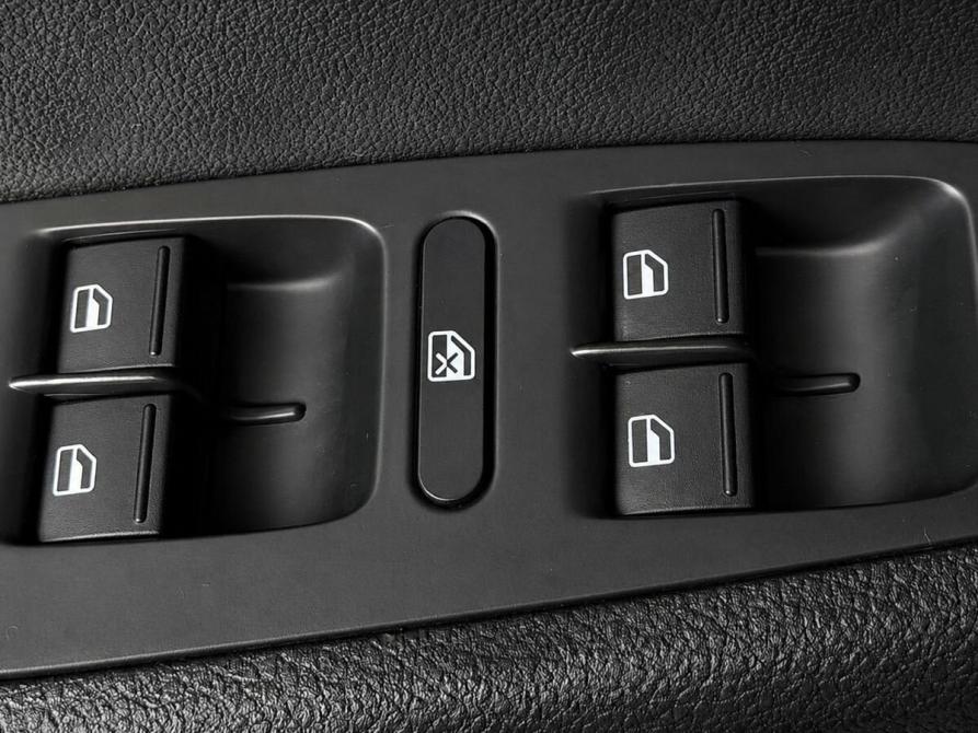 Volkswagen Jetta VI Рестайлинг Уфа  - изображение 18