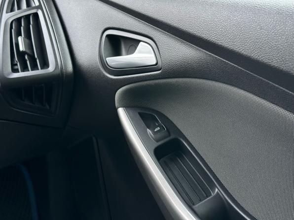Ford Focus III с пробегом 2012 года, цена 779 000 рублей, 176000 км, хэтчбек, Автокод Объявления