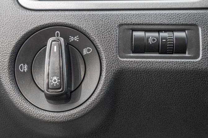 Skoda Rapid I с пробегом 2016 года, цена 1 049 000 рублей, 95000 км, лифтбек, Автокод Объявления