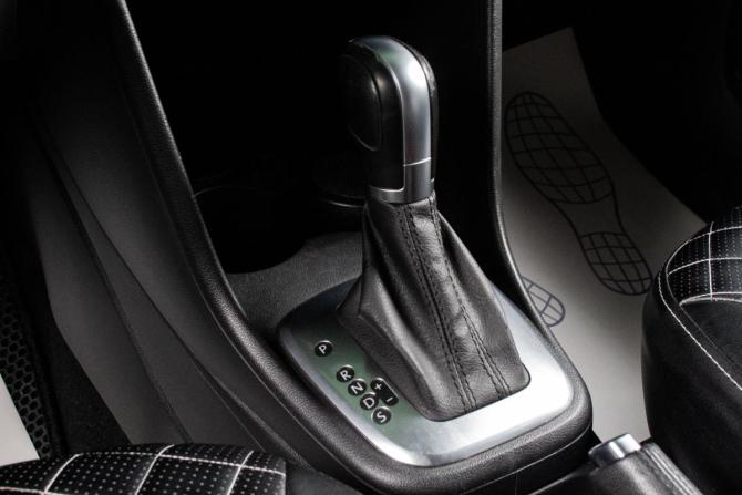Volkswagen Polo V Рестайлинг с пробегом 2019 года, цена 1 259 000 рублей, 119365 км, седан, Автокод Объявления