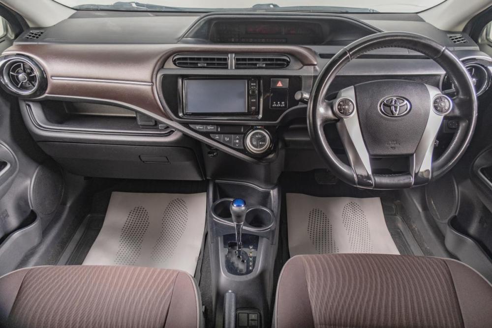 Toyota Aqua I Рестайлинг Томск  - изображение 11