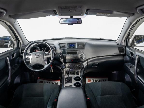 Toyota Highlander II (XU40) Рестайлинг с пробегом 2013 года, цена 2 127 000 рублей, 202329 км, внедорожник, Автокод Объявления