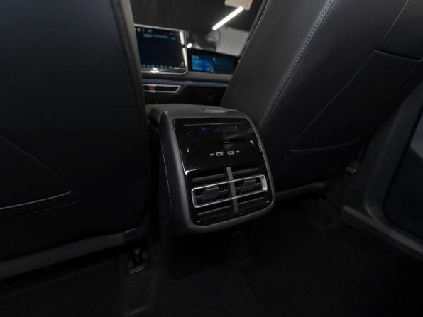 Volkswagen Tiguan III (China Market) с пробегом 2026 года, цена 4 640 000 рублей, 22 км, внедорожник, Автокод Объявления