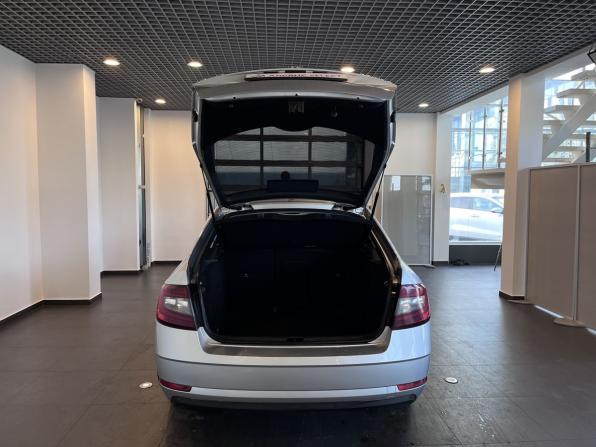 Skoda Octavia III (A7) Рестайлинг с пробегом 2017 года, цена 1 770 000 рублей, 189419 км, лифтбек, Автокод Объявления