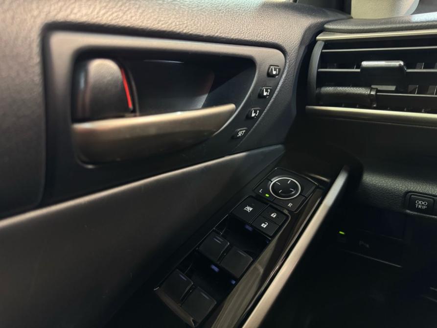 Lexus IS III Рестайлинг Новочеркасск  - изображение 16