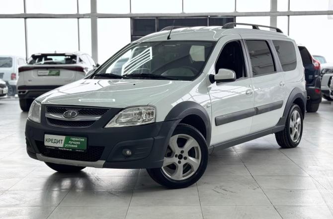Lada (ВАЗ) Largus I с пробегом 2018 года, цена 989 000 рублей, 174376 км, универсал, Автокод Объявления