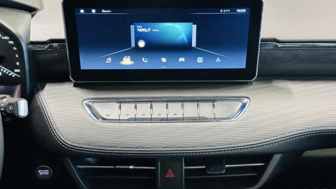 Haval Jolion I с пробегом 2023 года, цена 1 930 000 рублей, 20500 км, внедорожник, Автокод Объявления
