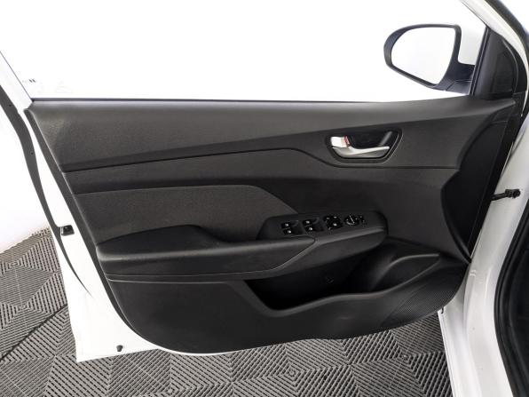 Hyundai Solaris II с пробегом 2020 года, цена 1 250 000 рублей, 142535 км, седан, Автокод Объявления