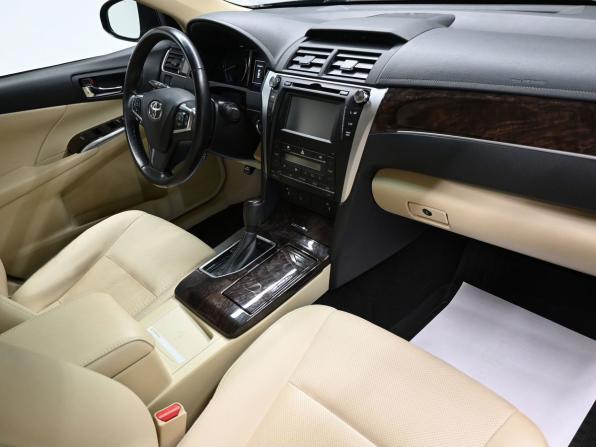 Toyota Camry VII (XV50) Рестайлинг с пробегом 2016 года, цена 2 395 000 рублей, 74741 км, седан, Автокод Объявления