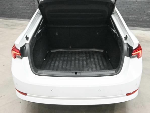 Skoda Octavia IV (A8) с пробегом 2020 года, цена 2 080 000 рублей, 136996 км, лифтбек, Автокод Объявления