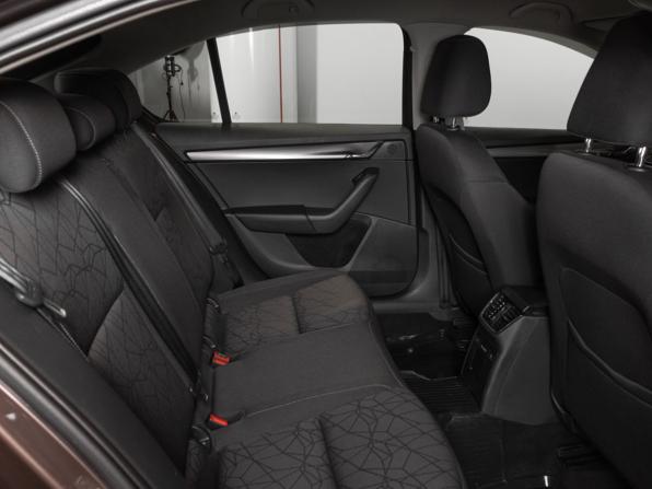Skoda Octavia III (A7) Рестайлинг с пробегом 2019 года, цена 2 028 000 рублей, 195114 км, лифтбек, Автокод Объявления